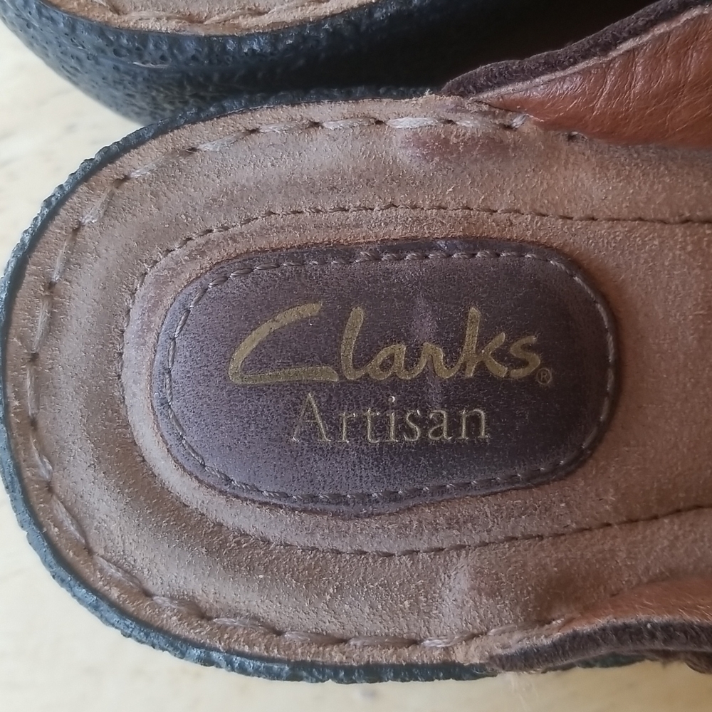 Clogs - Picture 5 of 5